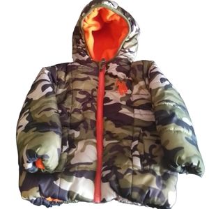 US POLO OLIVE CAMO PUFFER COAT  SIZE 18 MONTHS